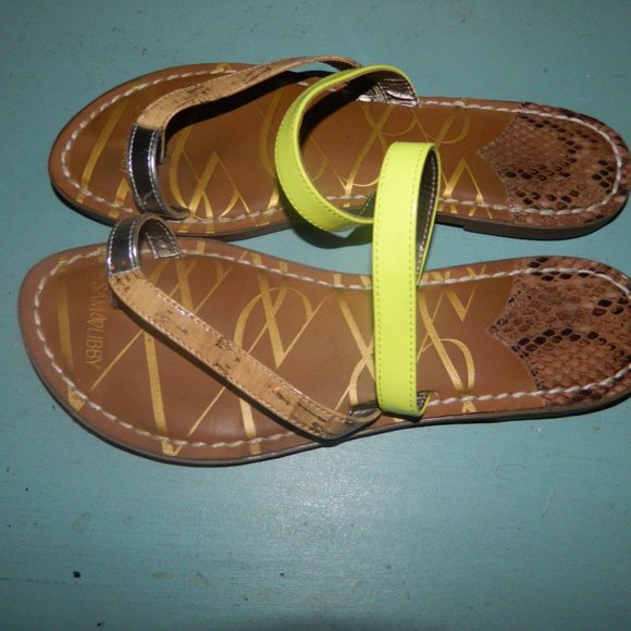 Sam & Libby Neon Reptile Toe Ring Flat Sandals Size 7 - Picture 3 of 5